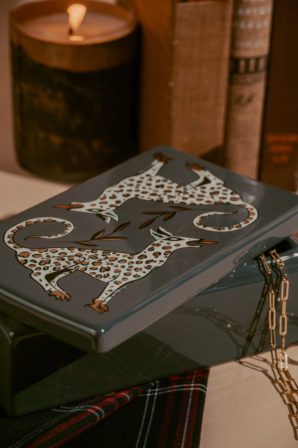 Twin Hunters Ceramic Box