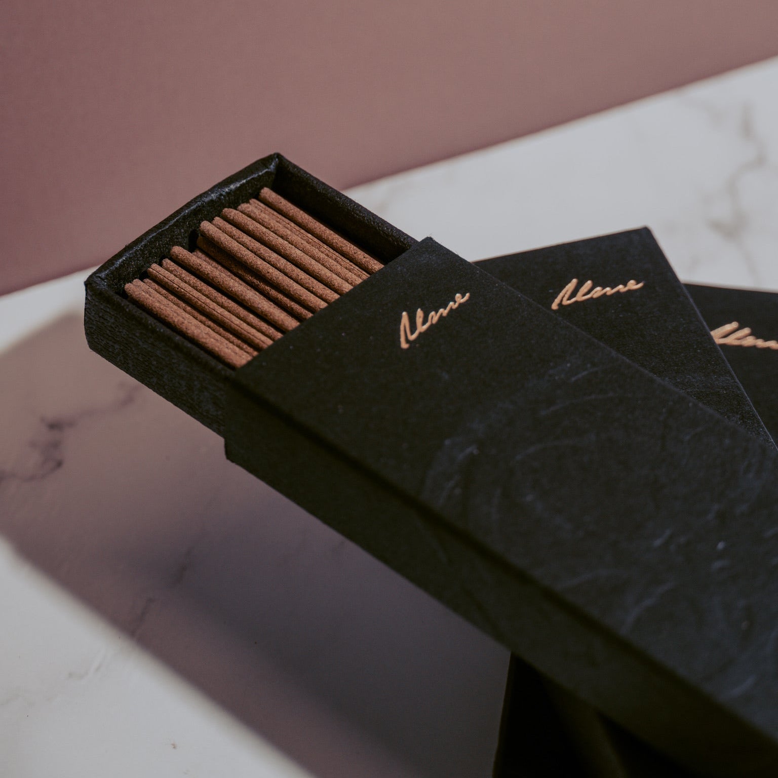 Nomadic Oud Roots Sandalwood Natural Incense