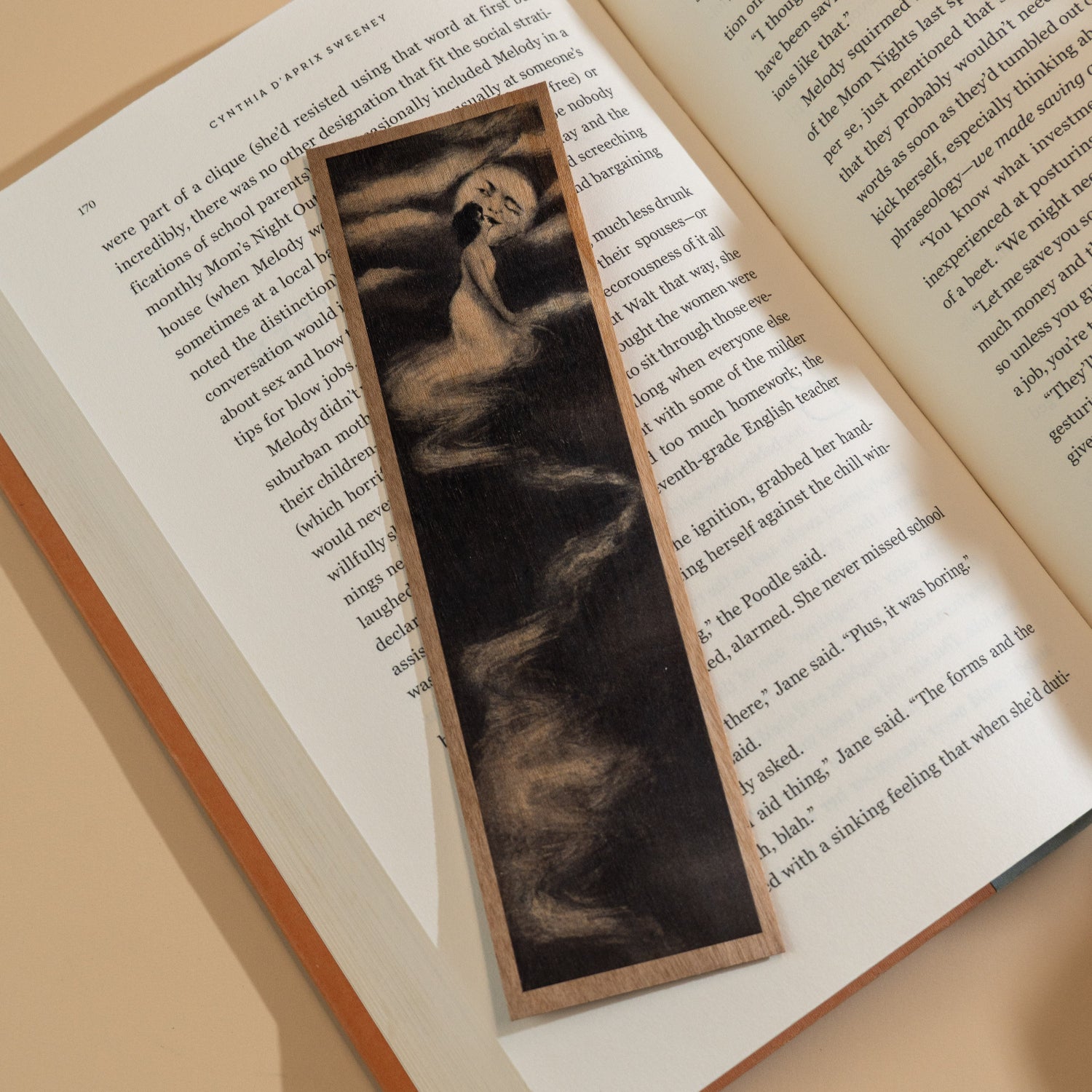 Wood Bookmark -Kiss The Moon