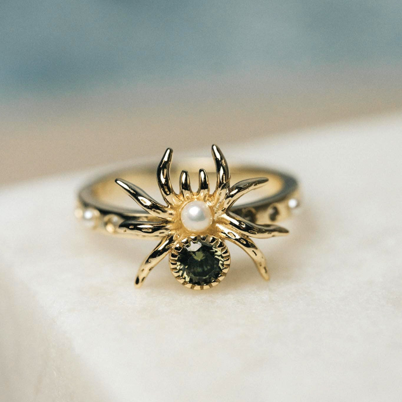 Spiders Kiss Ring