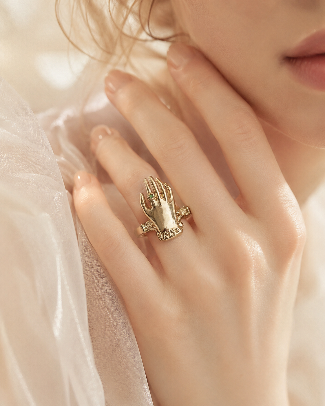 The Queens Hand Ring
