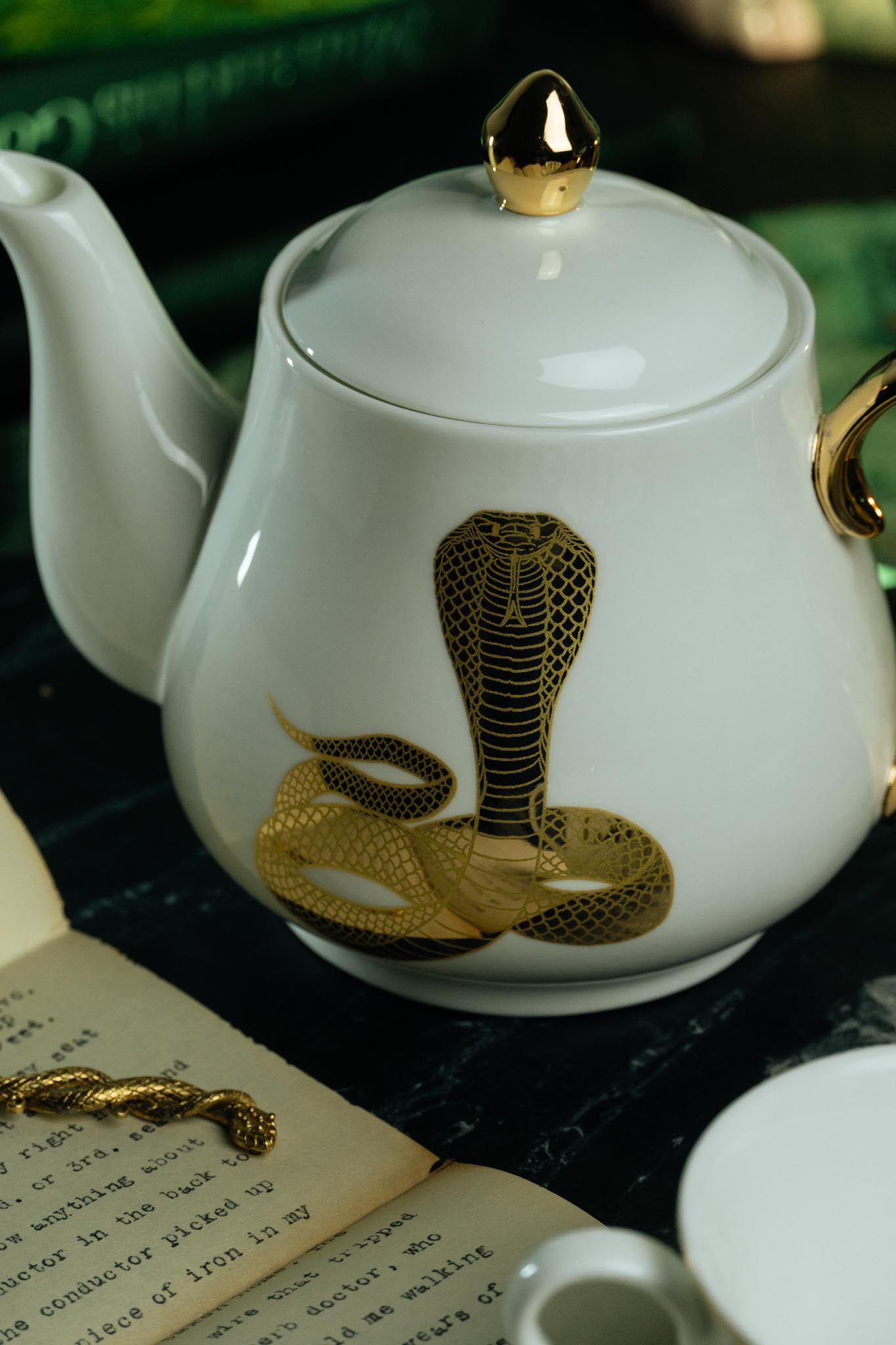 Cobra Tea Pot
