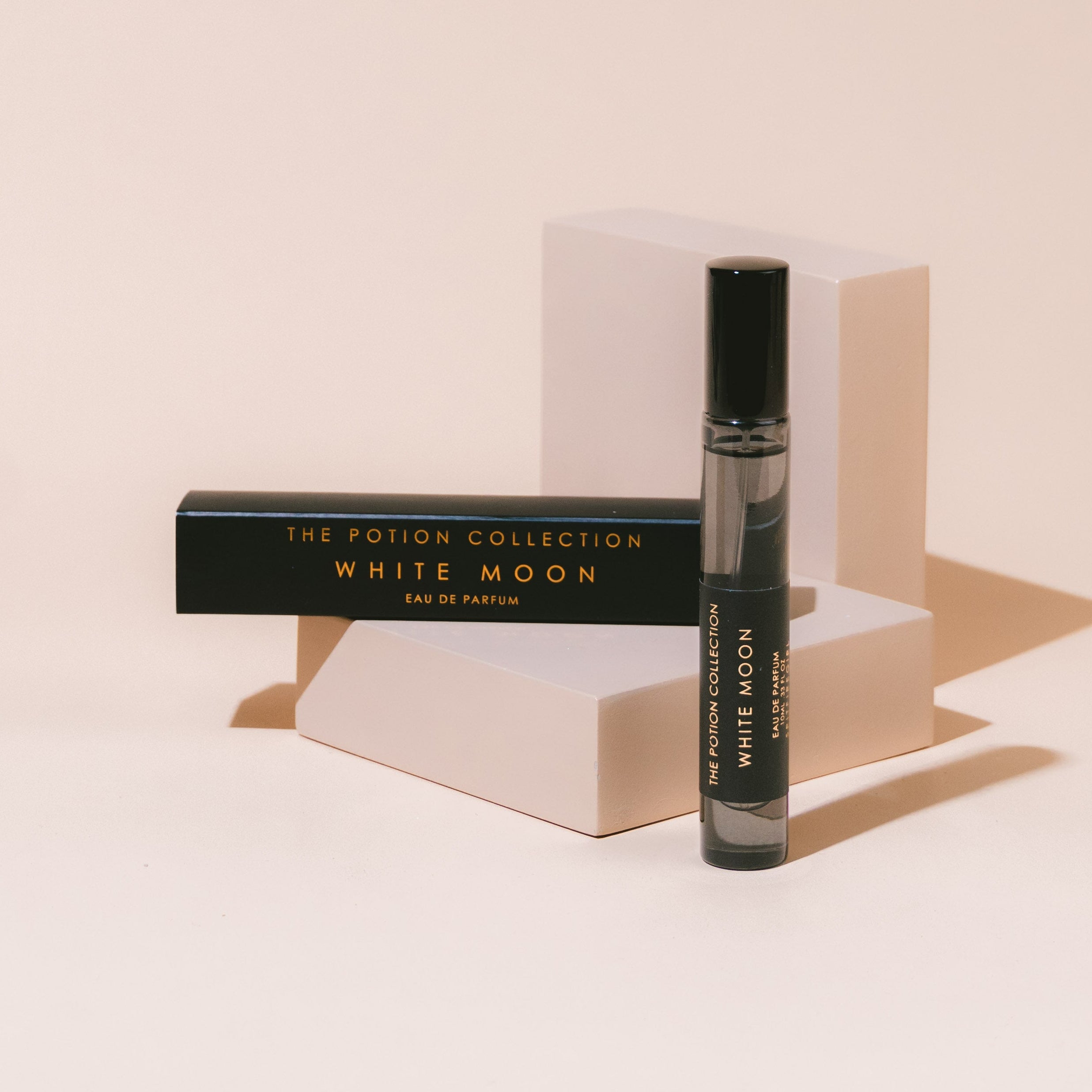 White Moon Eau de Parfum Travel Spray