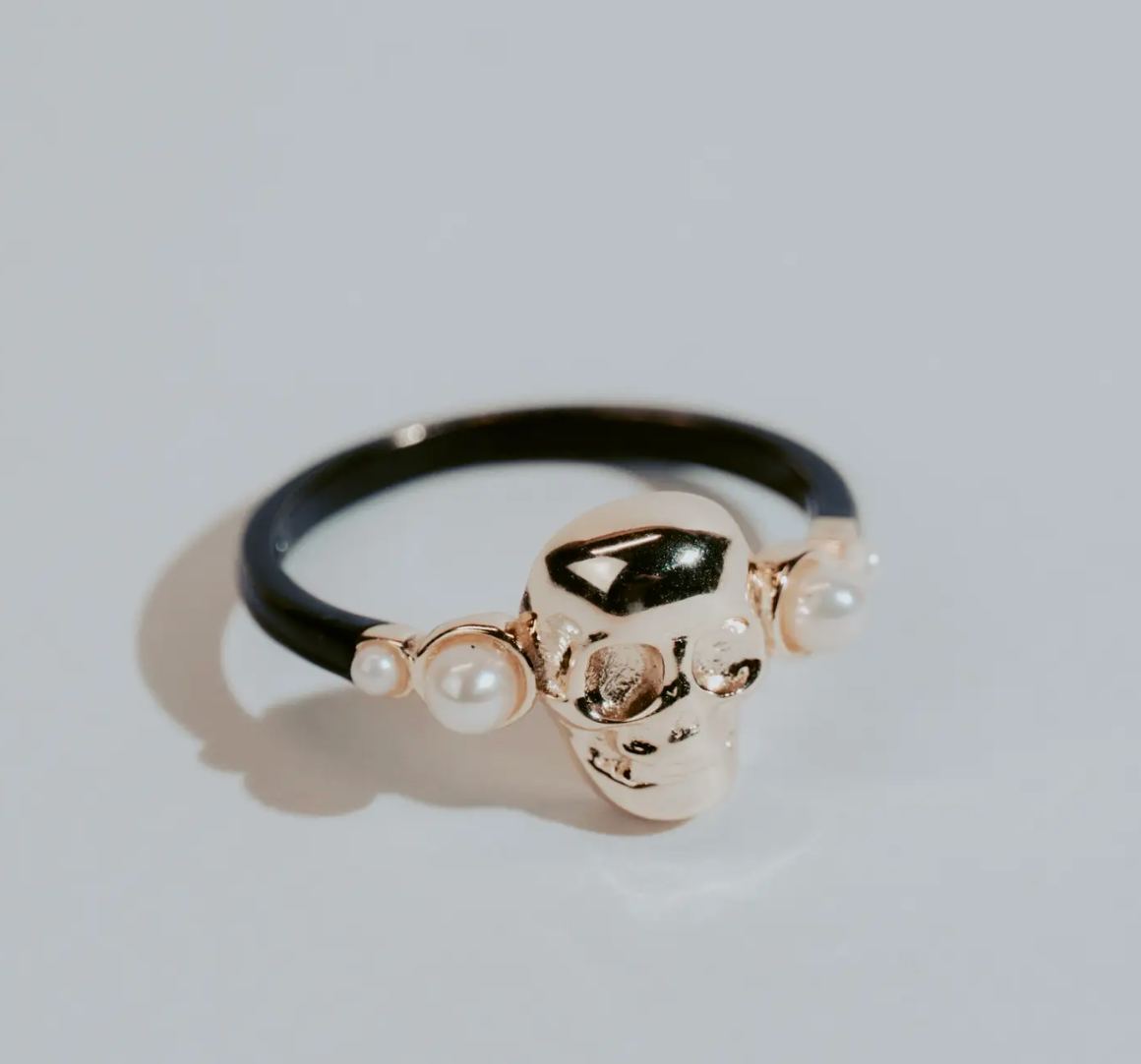Sovereign Skull Ring Oxidized Silver And Gold