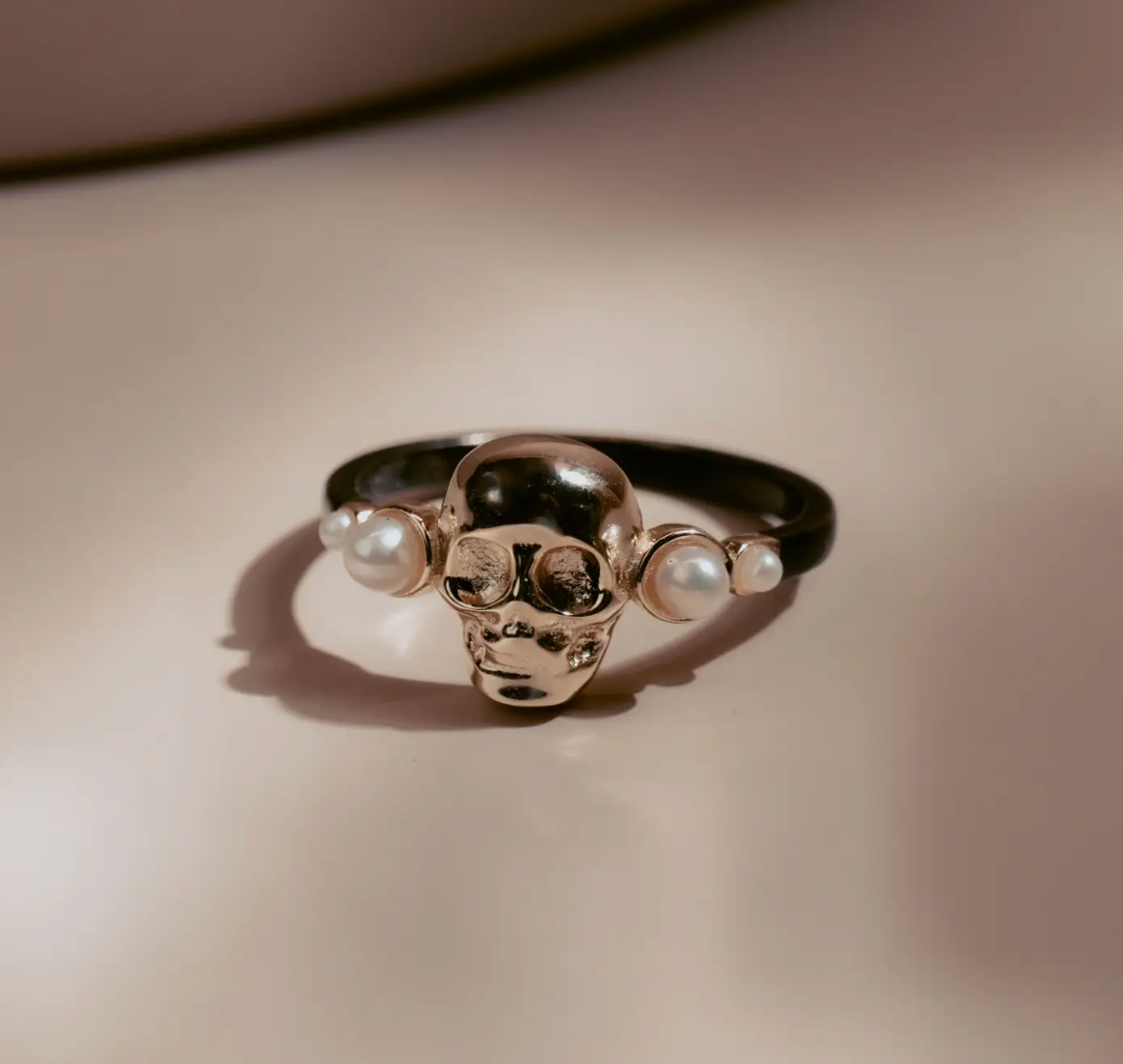 Sovereign Skull Ring Oxidized Silver And Gold