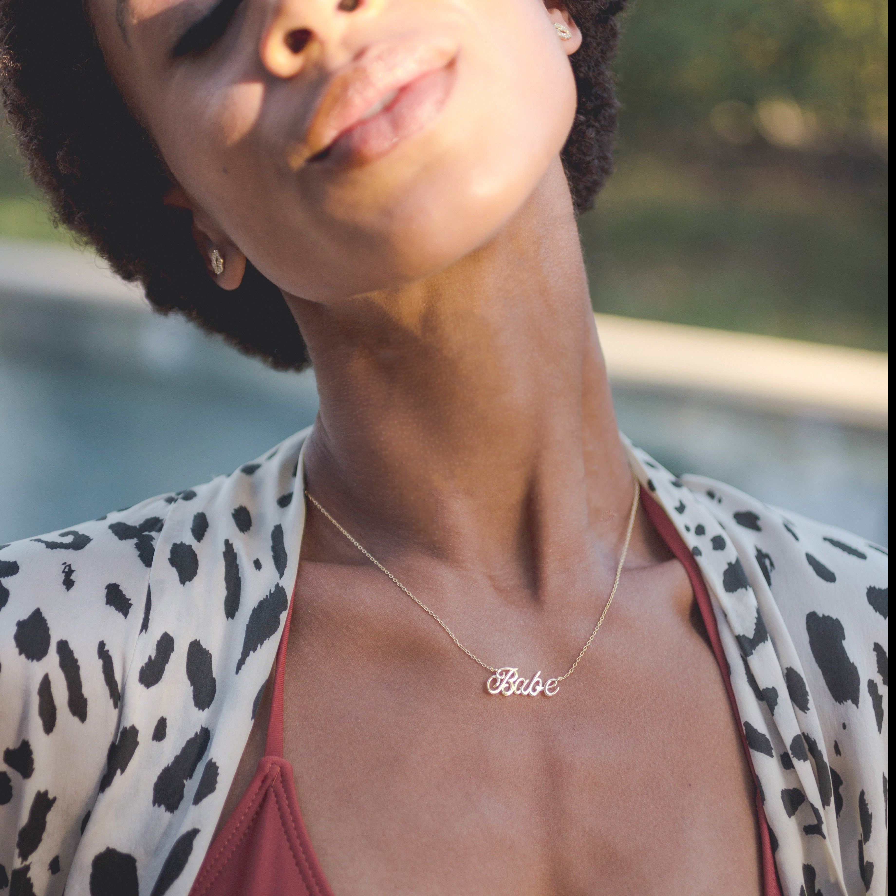 babe gold necklace