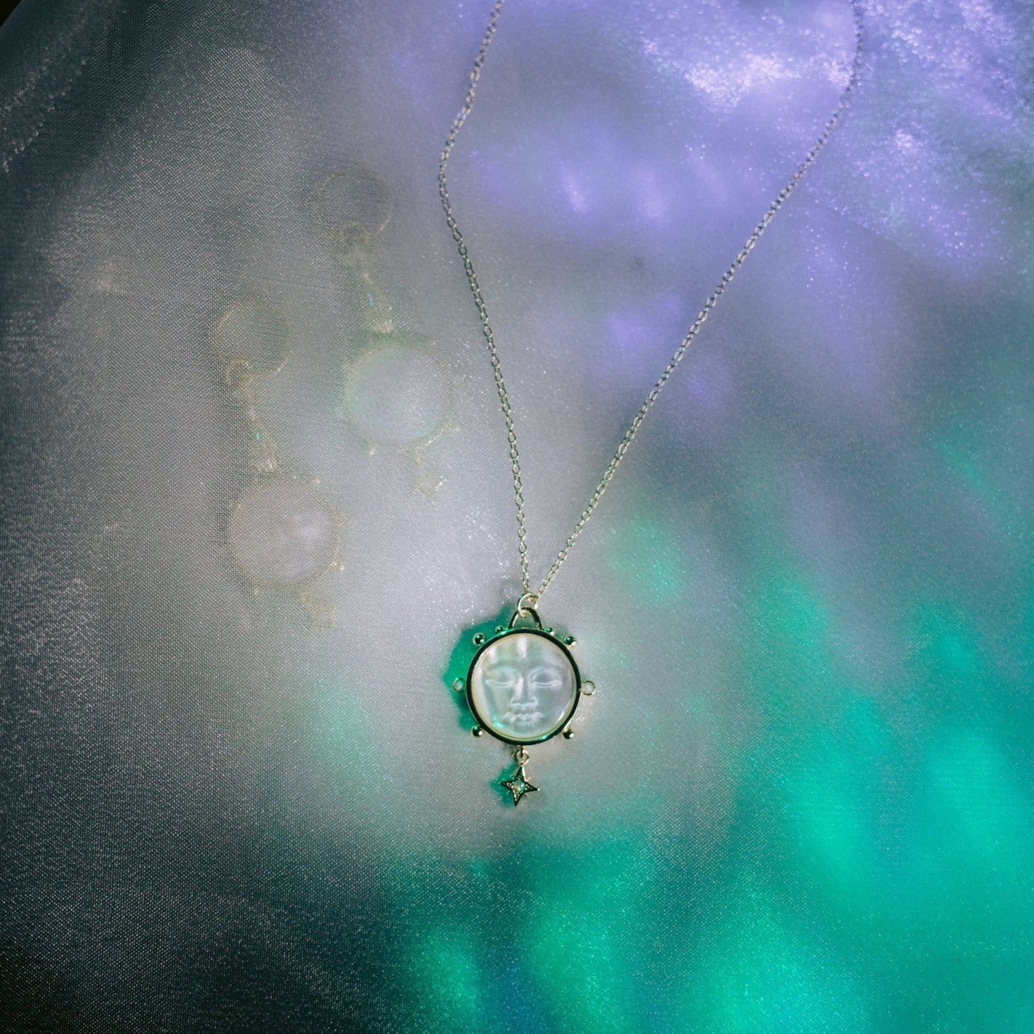 Umbra Pendant Necklace
