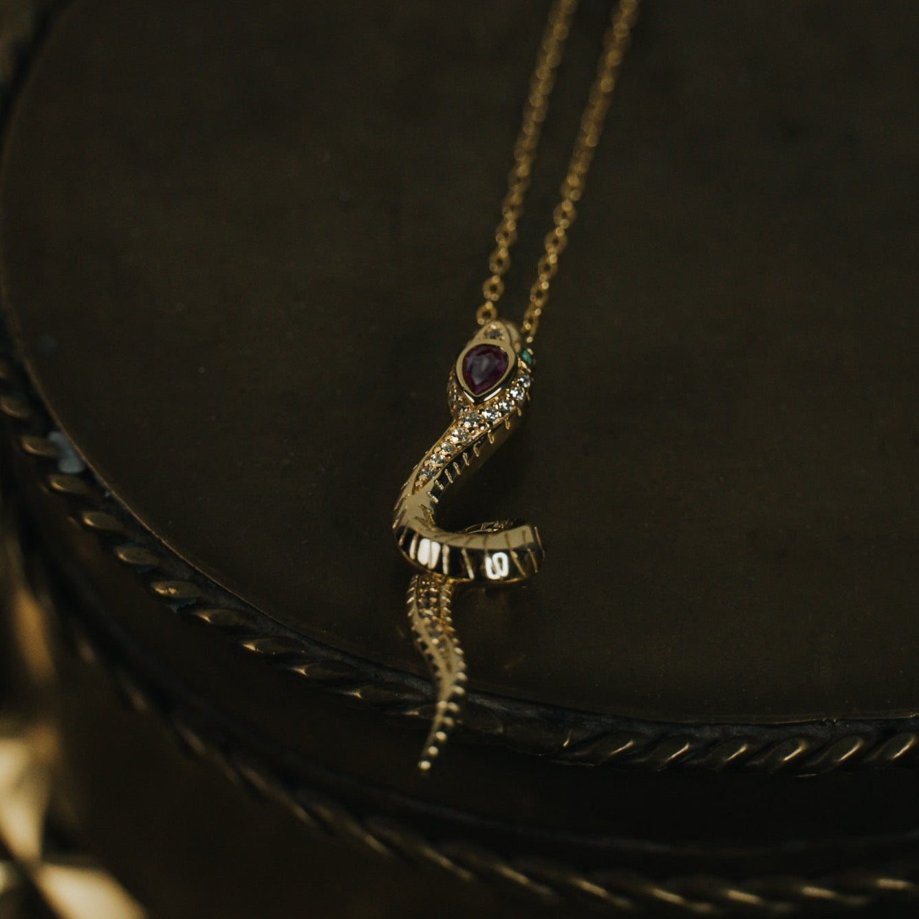 Serpents Kiss Necklace