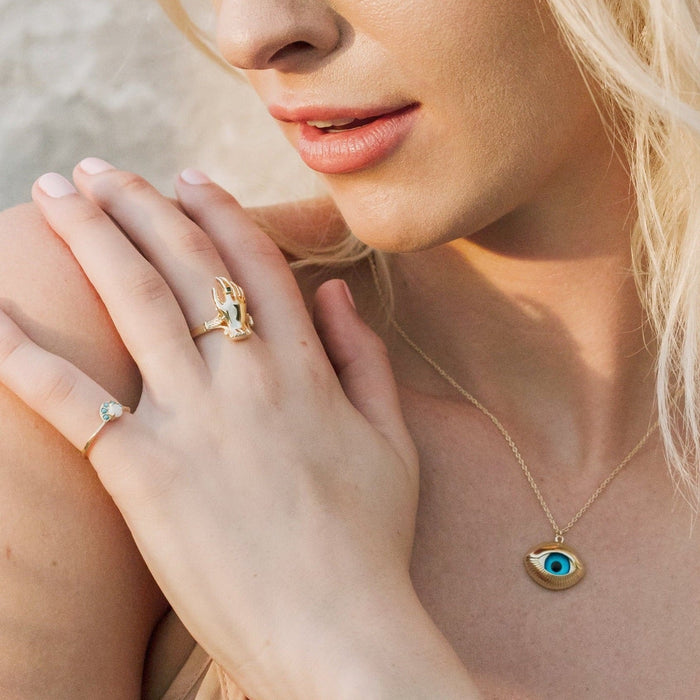The Queens Hand Ring