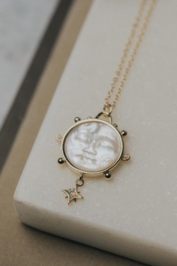 Umbra Pendant Necklace