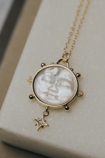 Umbra Pendant Necklace