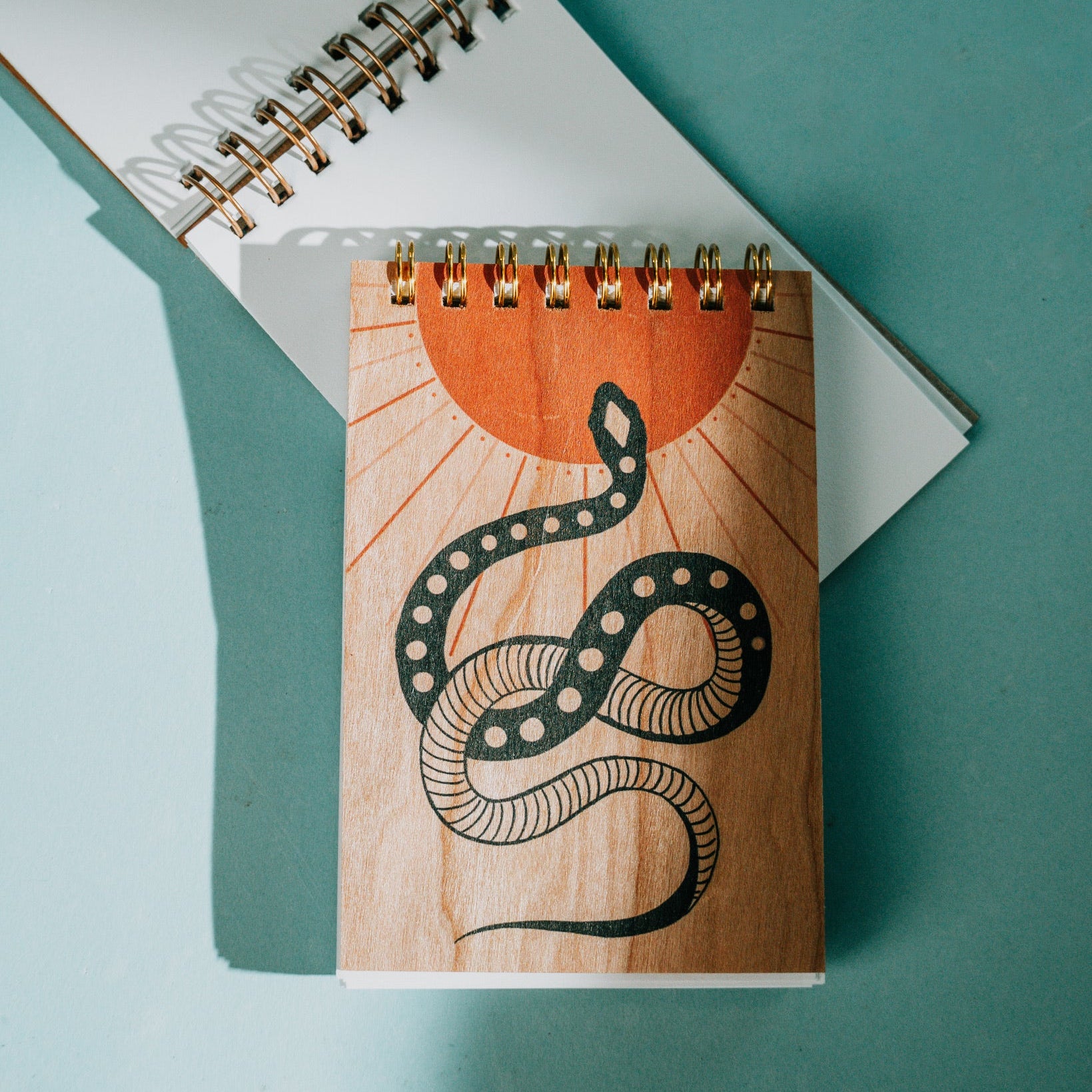 wood notepad snake