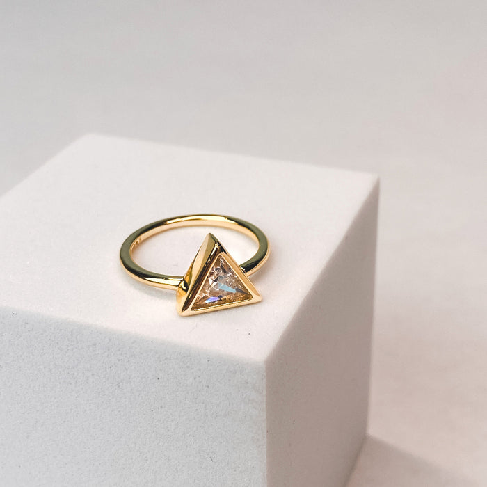 Vertex Solitaire Ring