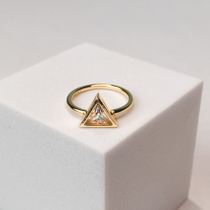 Vertex Solitaire Ring