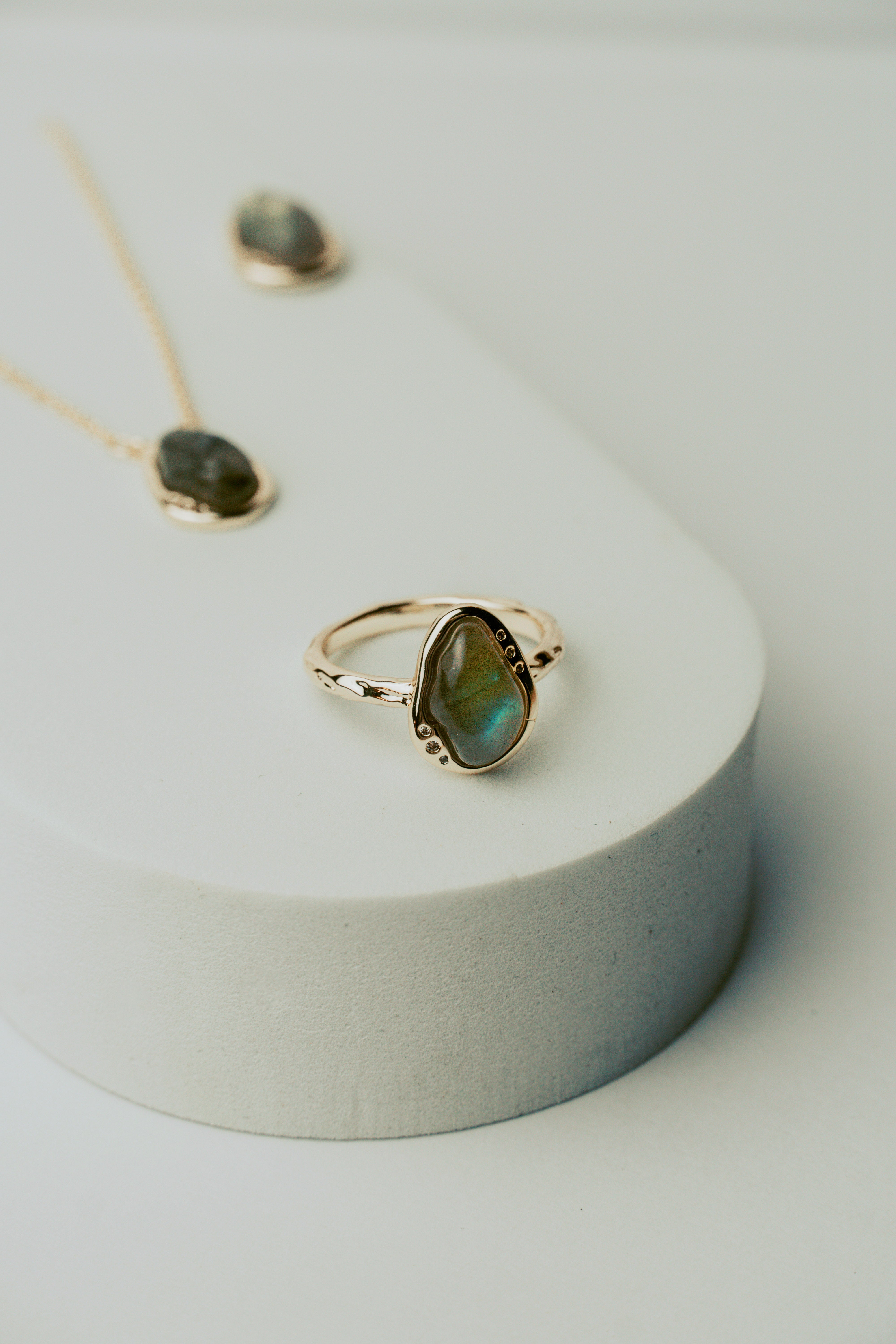 Labradorite Edge Ring