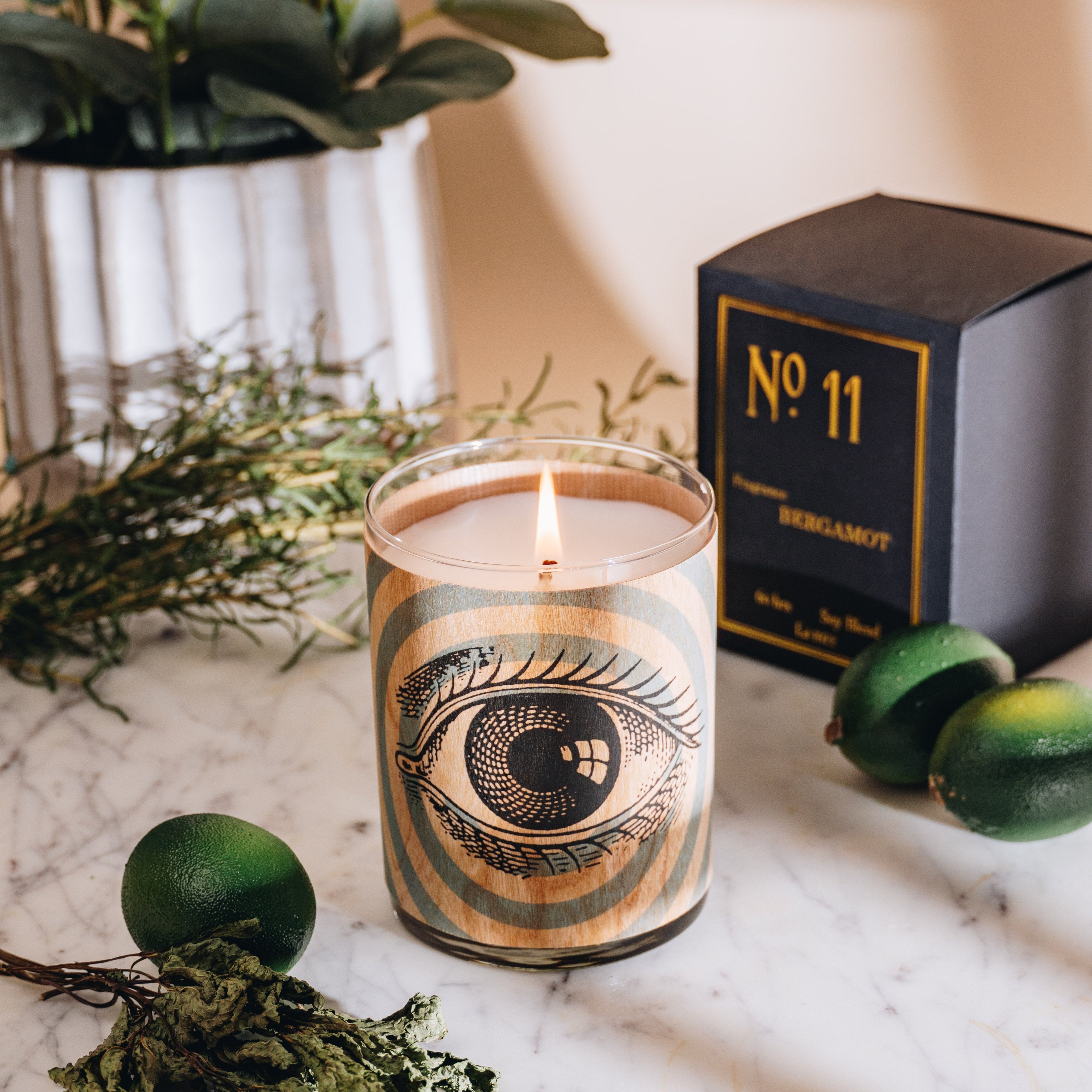 Wood Candle No. 11 Bergamot