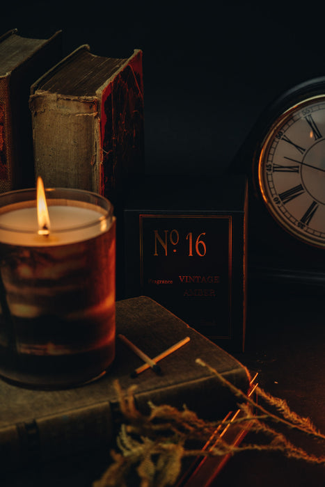 Wood Candle No. 16 Vintage Amber