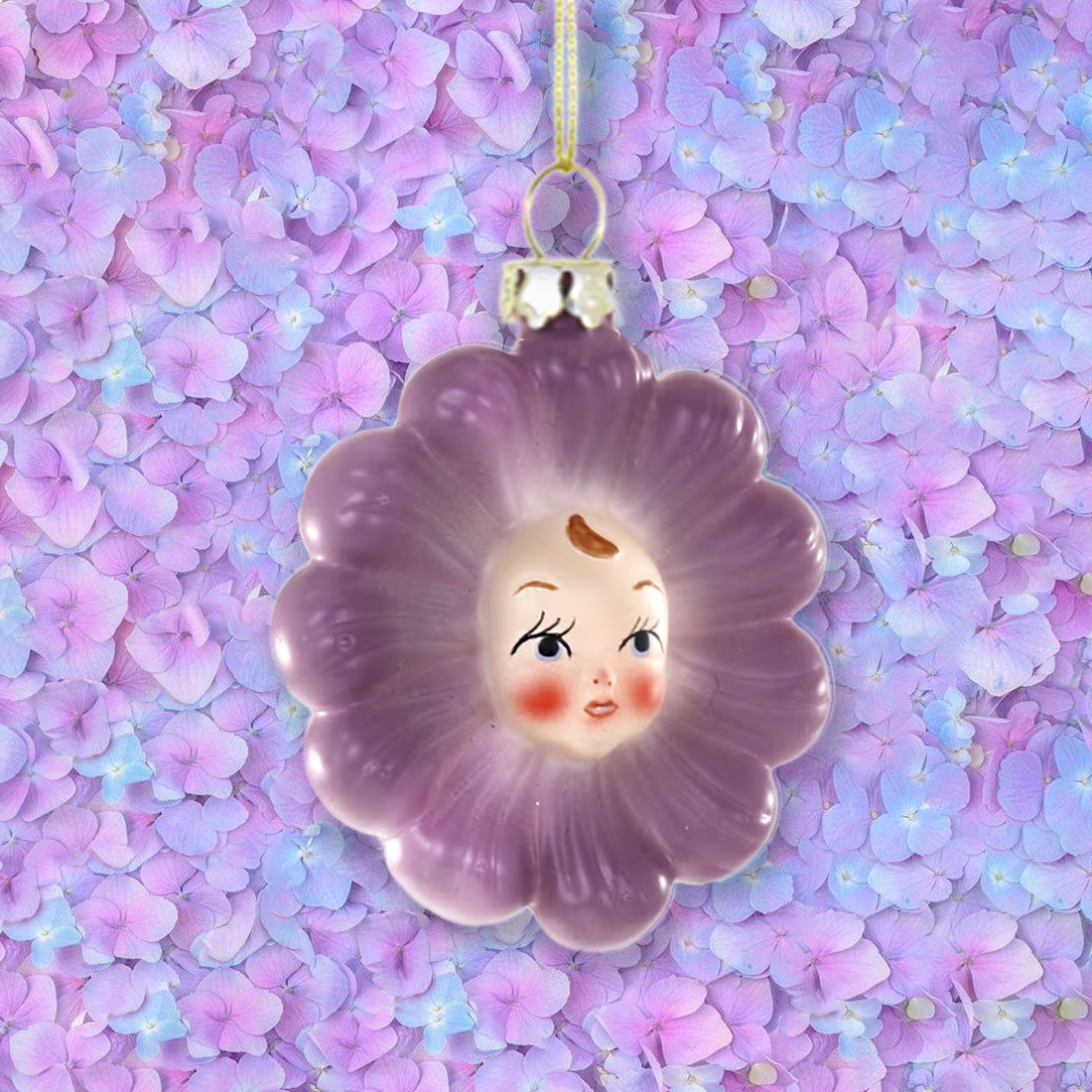 Kitschy Fleur Ornament