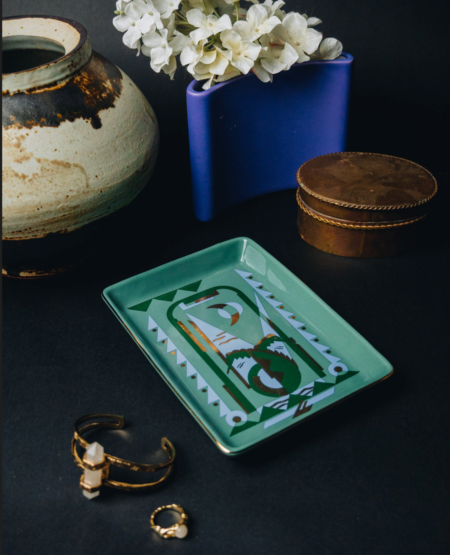 Deco Seahorse Ceramic Tray