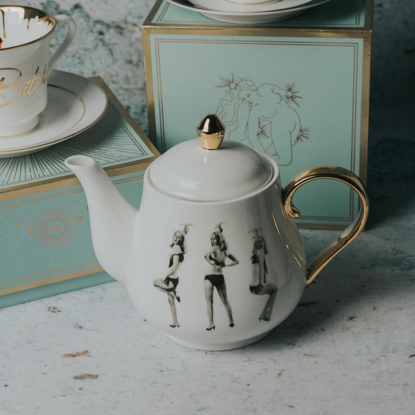 Tea Pot - Cheeky Lady