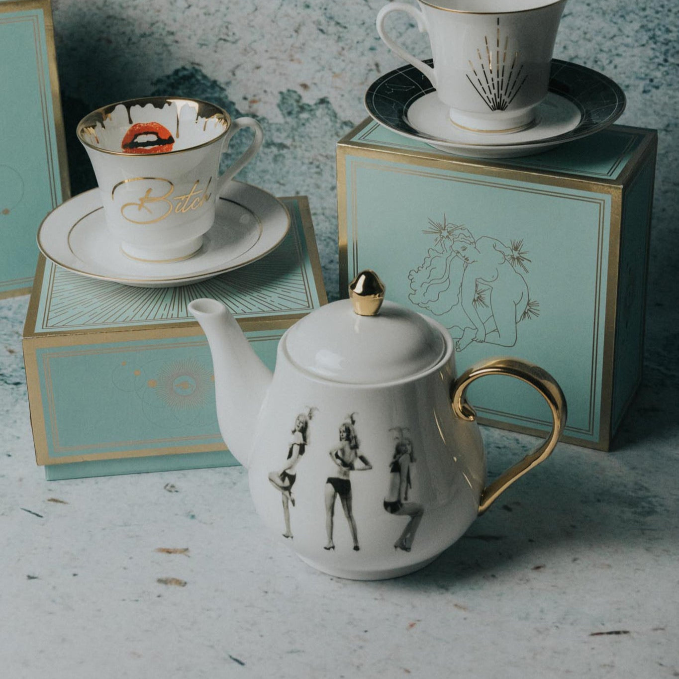 Tea Pot - Cheeky Lady