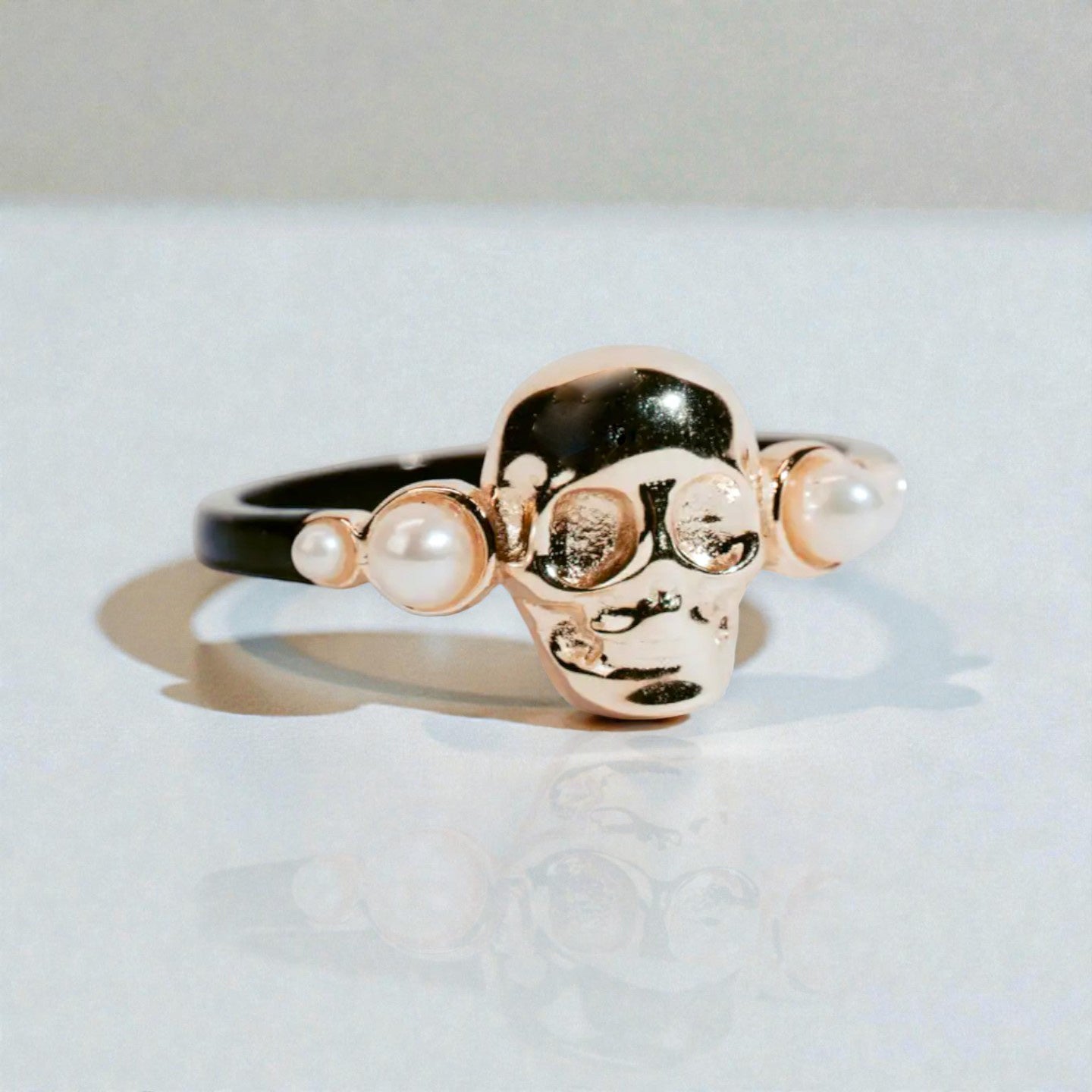 Sovereign Skull Ring Oxidized Silver And Gold