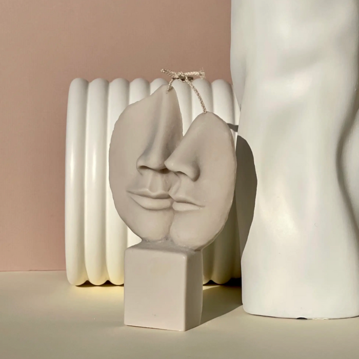 Face Sculpture Candle