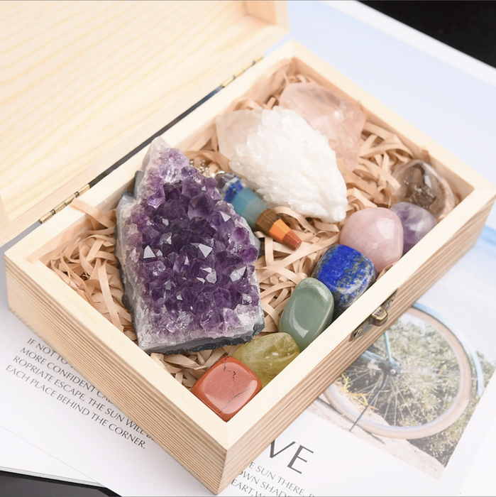 11 Piece Deluxe Healing Crystal Set