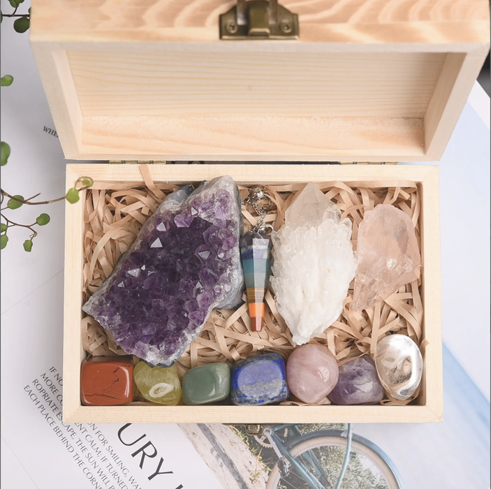 11 Piece Deluxe Healing Crystal Set